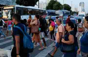  Brasil tem queda na desigualdade em educação, emprego e meio ambiente 